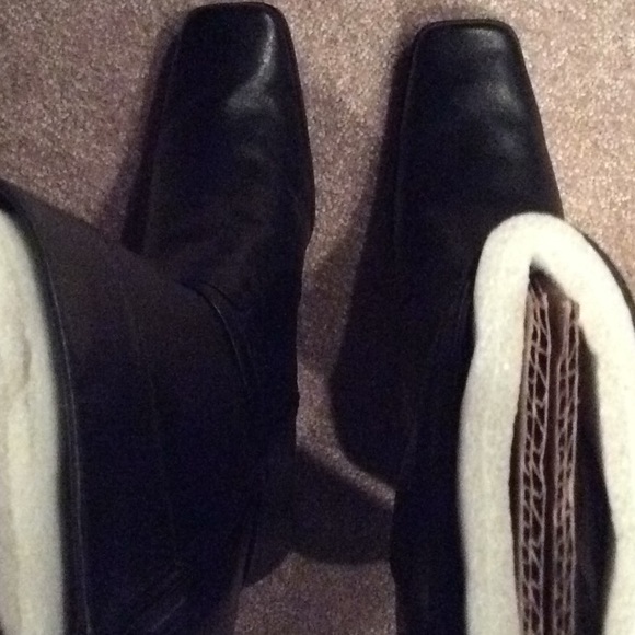 Nine West, black leather boots, tall, buckle, new - Picture 3 of 8